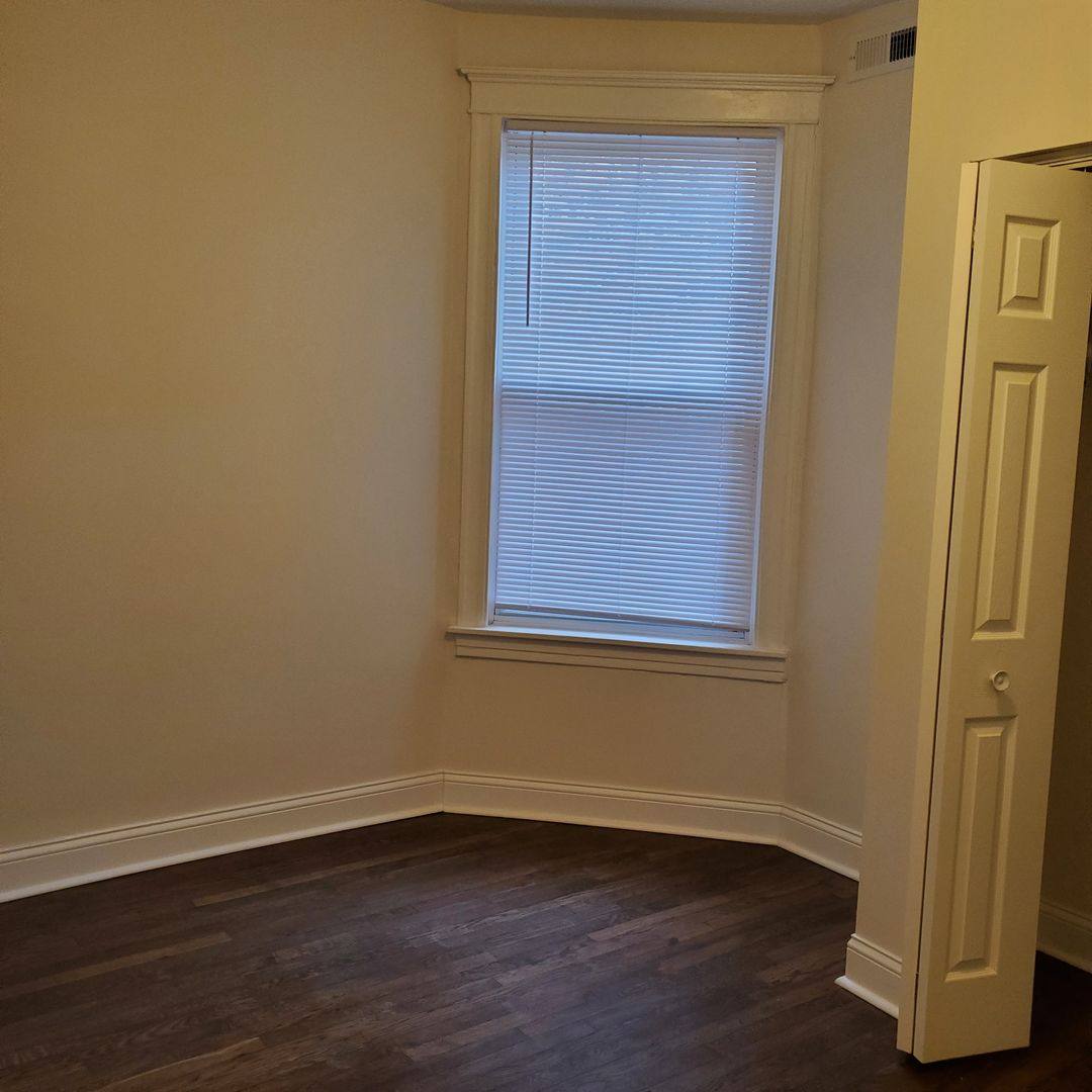 Apartment for rent at 1007 N Lavergne Ave, Chicago, IL 60651