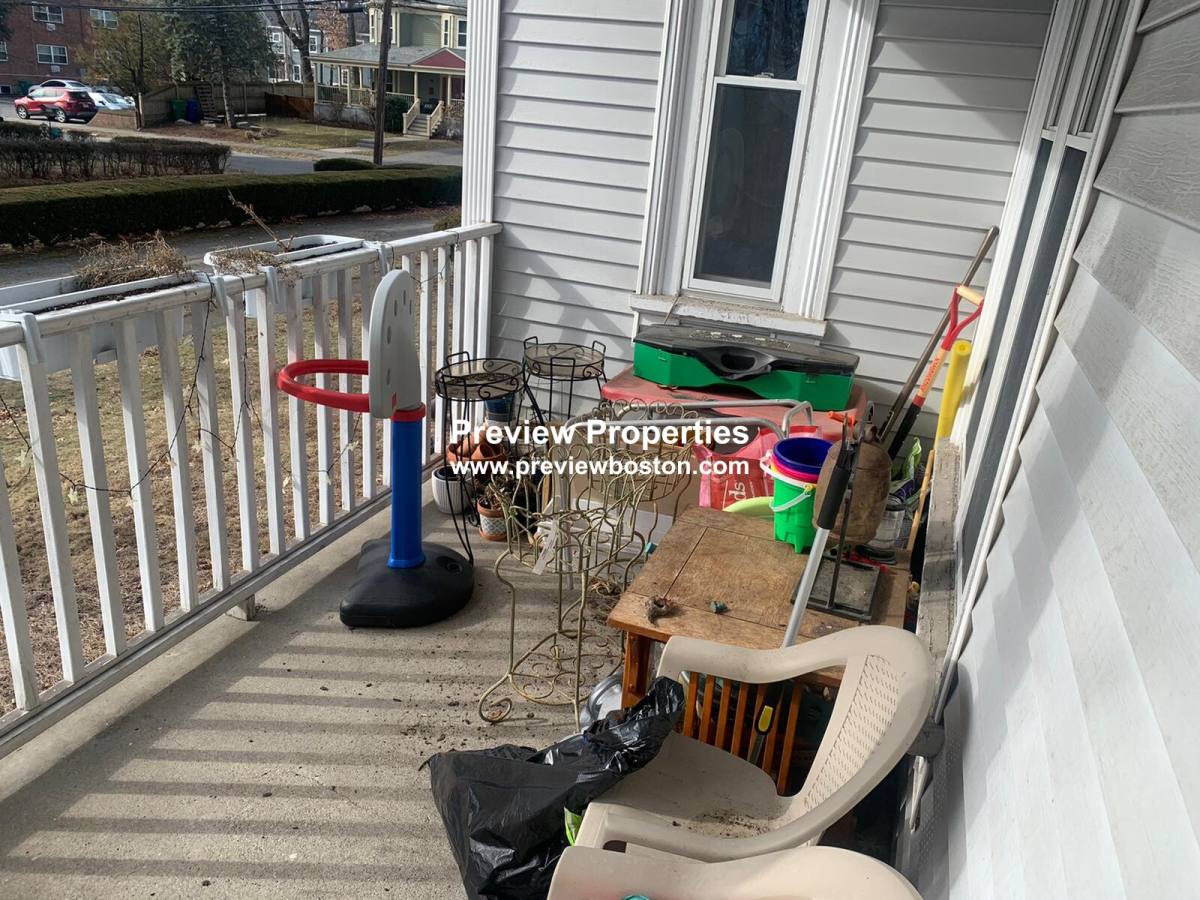 Apartment for rent at 84 Walker Rd, Newtonville, MA 02460