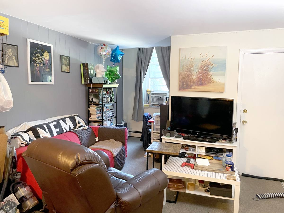 Apartment for rent at 39 Garrison Rd #B, Brookline, MA 02445