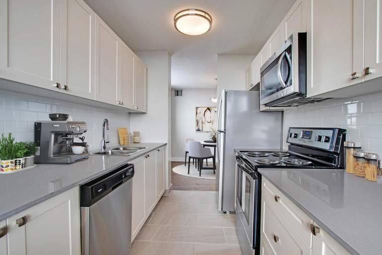 Apartment for rent at 5925 Almeda Rd, Houston, TX 77004
