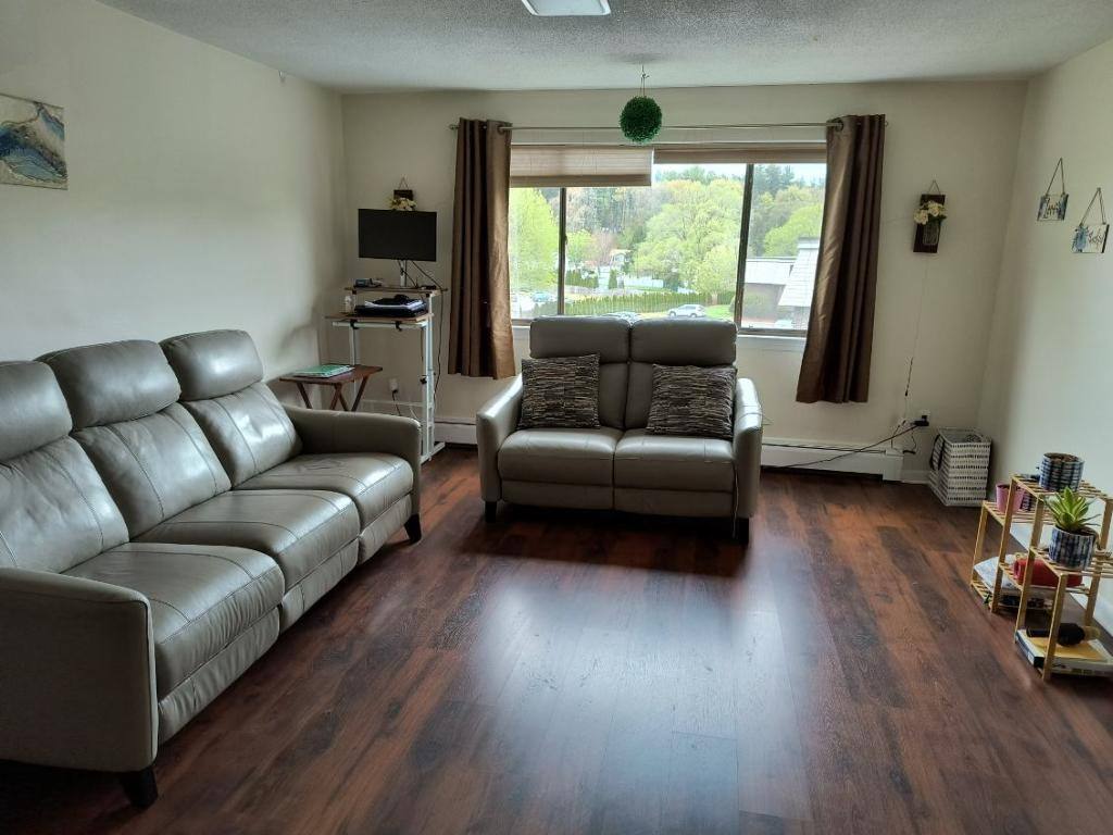 Condo for rent at 12 Hallmark Gardens #12, Burlington, MA 01803