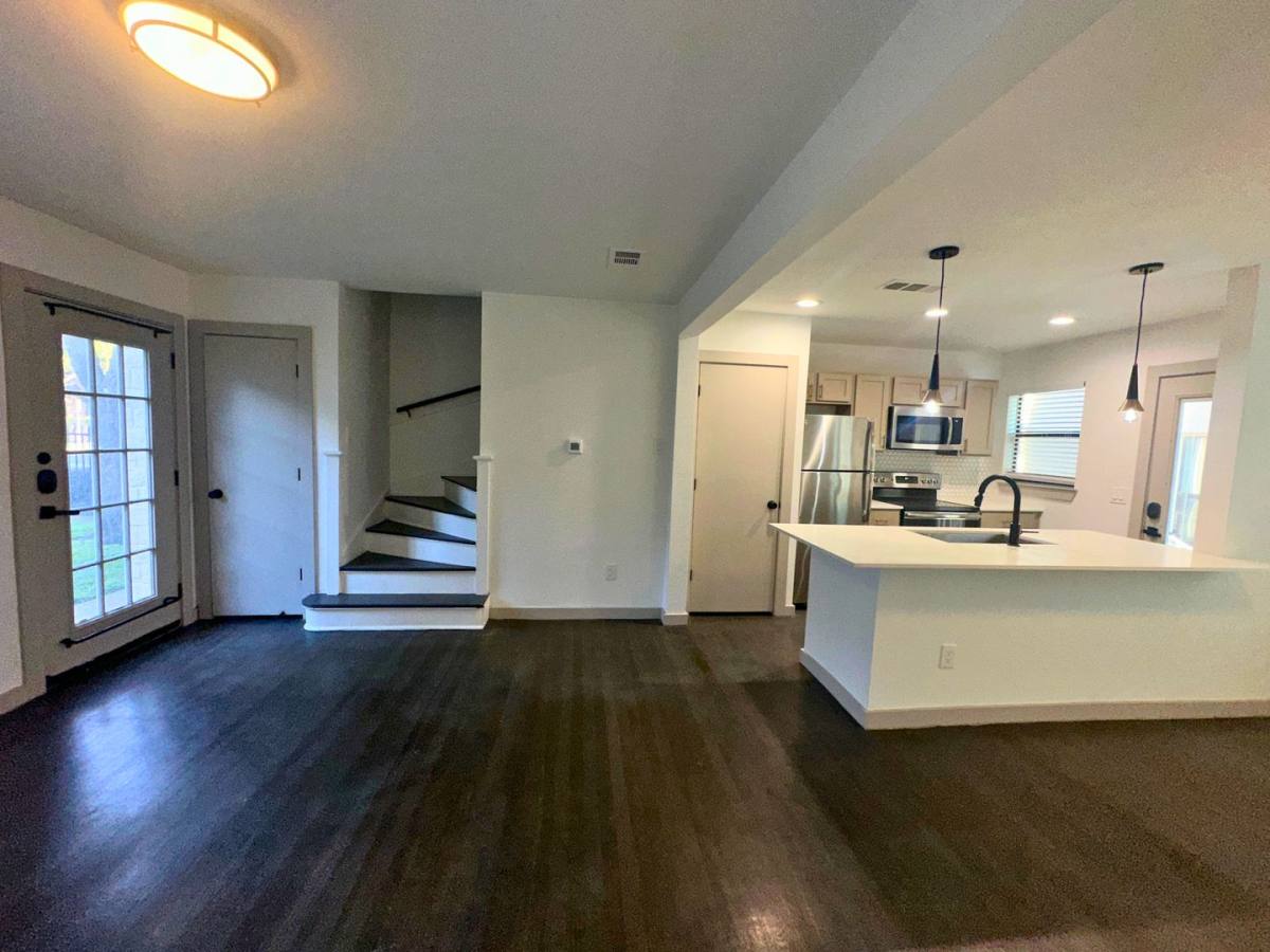 Apartment for rent at 6010-6014 Victor St, Dallas, TX 75214