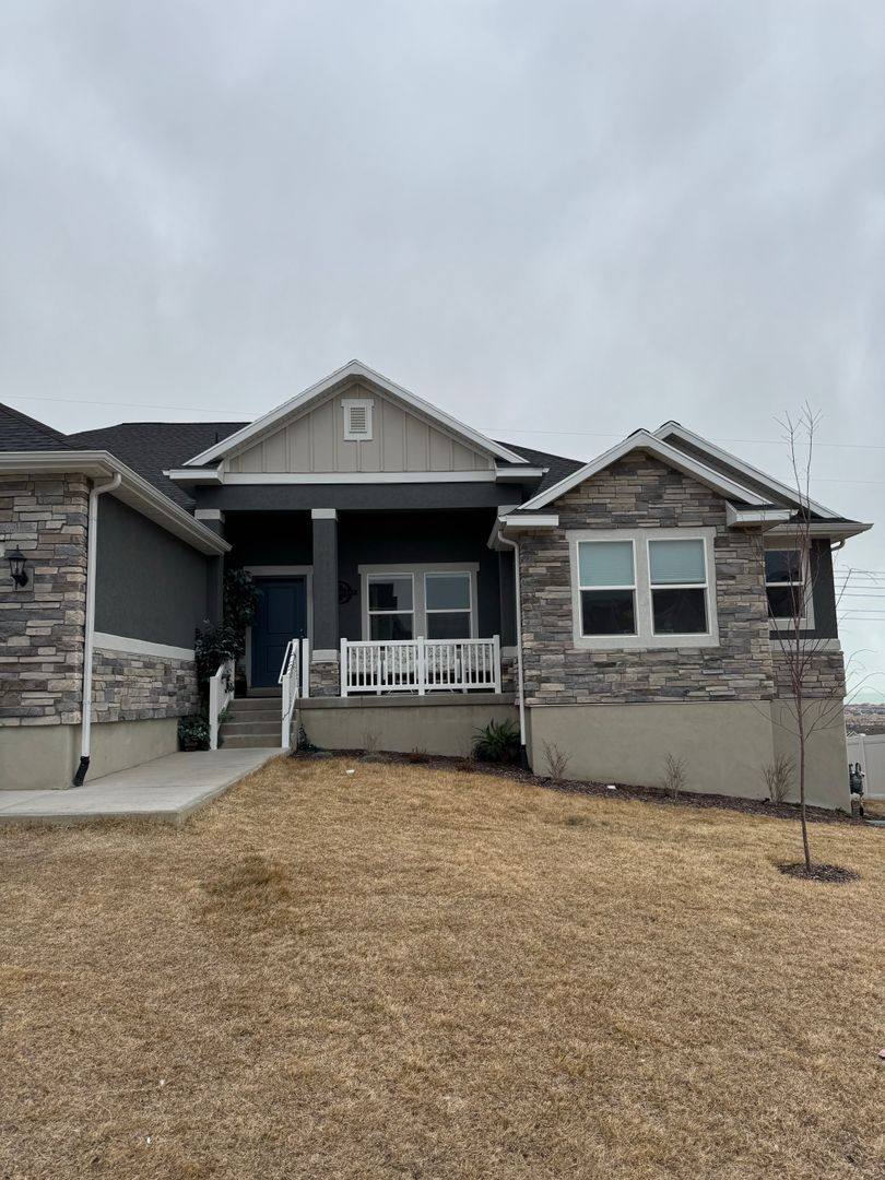 Apartment for rent at 984 N High Pass Dr, Saratoga Springs, UT 84045