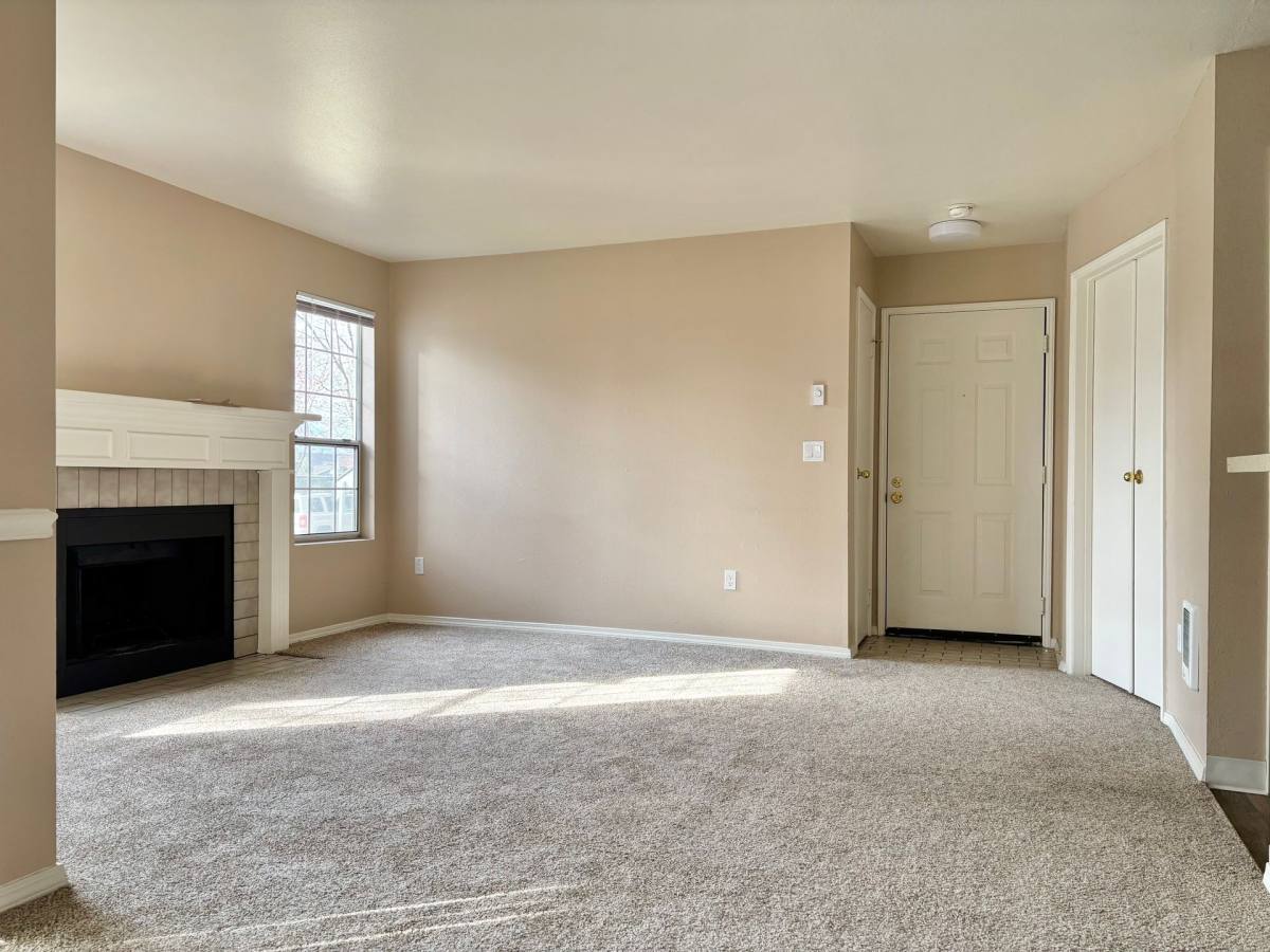 Apartment for rent at 11408 SE 90th Ave, Happy Valley, OR 97086
