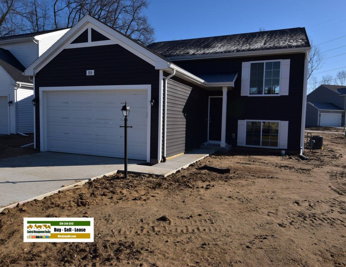 House for rent at 1918 Twisting Pine Court, Mishawaka, IN 46544