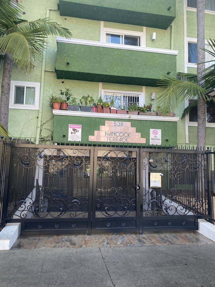Apartment for rent at Hancock Terraces, 538 S Manhattan Place, Los Angeles, CA 90020
