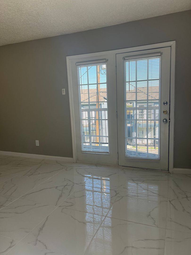 Apartment for rent at 8300 Calmont Ave, Fort Worth, TX 76116