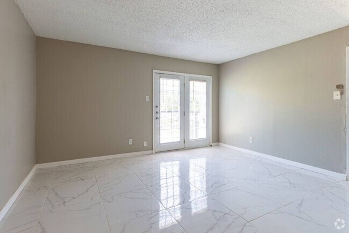 Apartment for rent at 8300 Calmont Ave, Fort Worth, TX 76116
