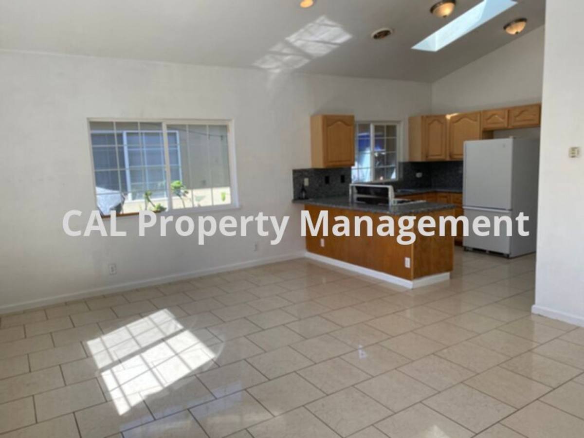 Apartment for rent at 409 N Vanderhurst Ave, King City, CA 93930