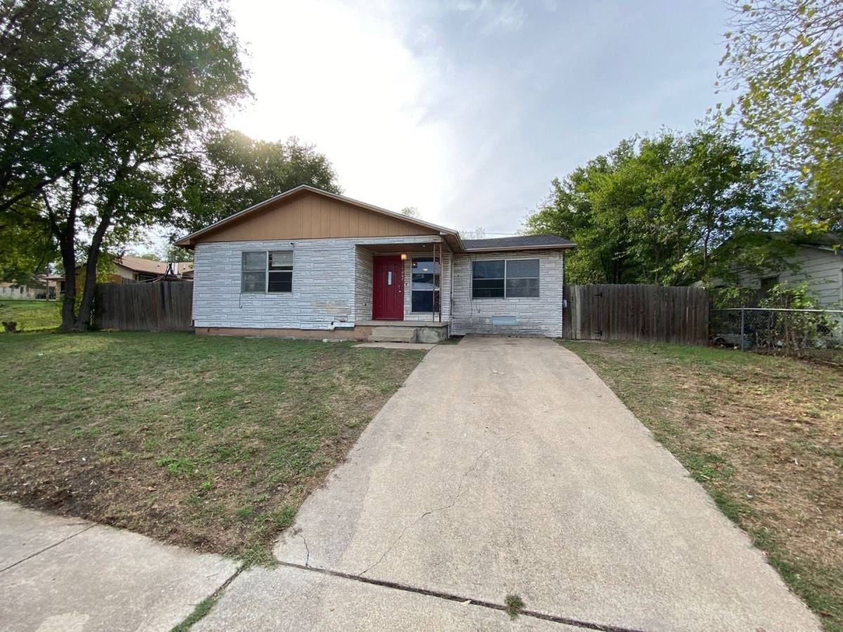 House for rent at 1007 Houston St, Killeen, TX 76541