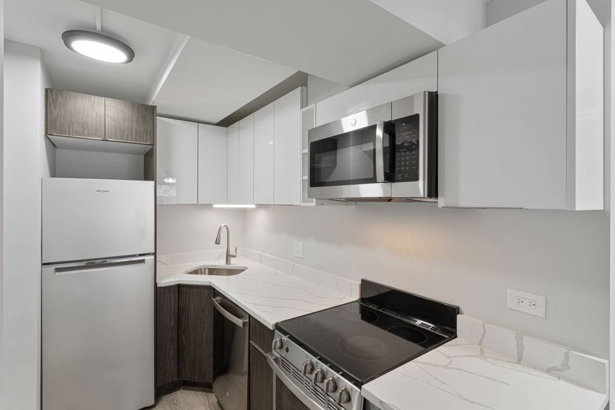 Apartment for rent at 6007 N Kenmore, Chicago, IL 60660