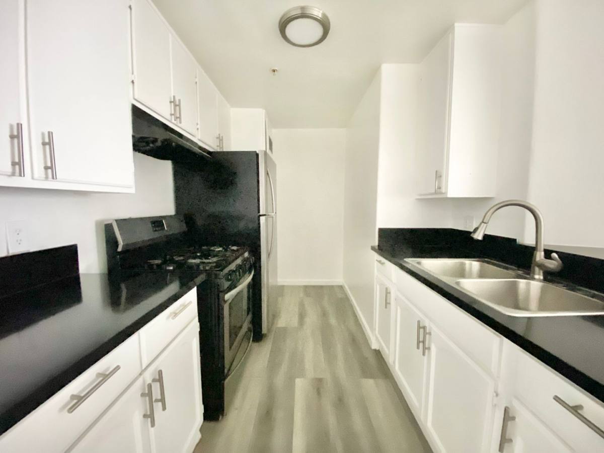 Apartment for rent at 356 S Rampart Blvd, Los Angeles, CA 90057