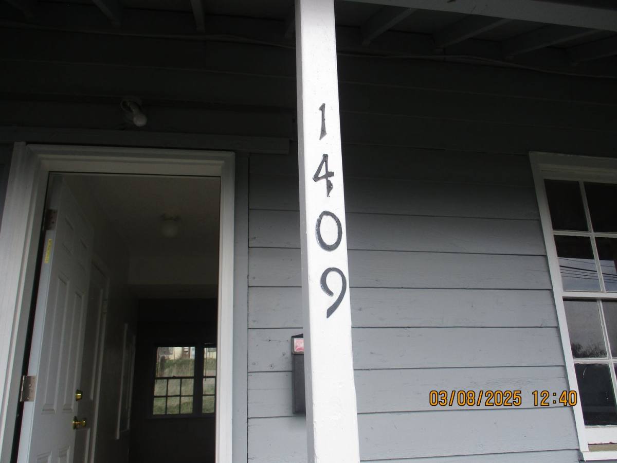 Apartment for rent at 1419 Carden, Pendleton, OR 97801