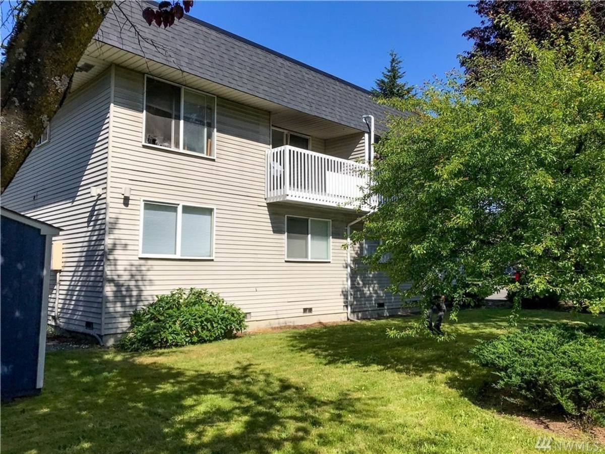 Apartment for rent at 6008 202nd St SW, Lynnwood, WA 98036
