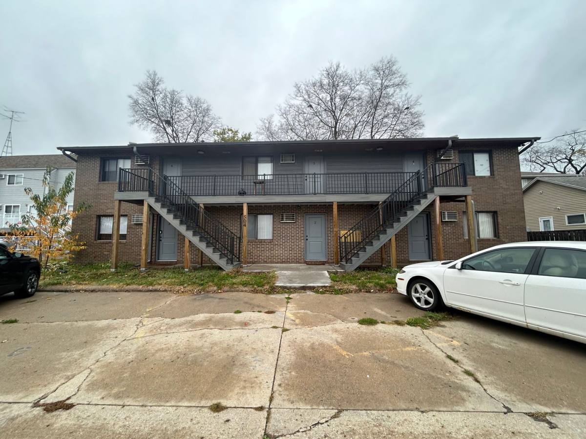Apartment for rent at 504 2nd Ave, Coralville, IA 52241