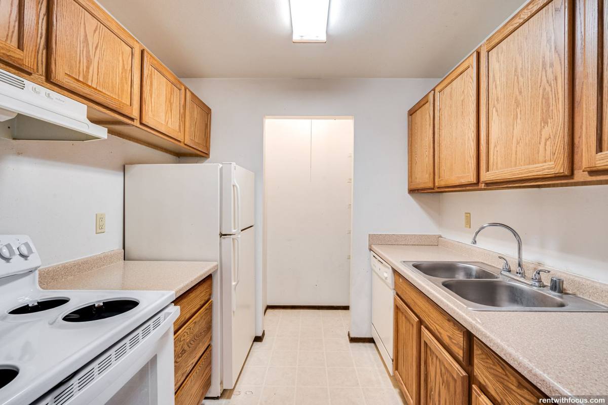 Apartment for rent at 4605 Hayes Rd, Madison, WI 53704