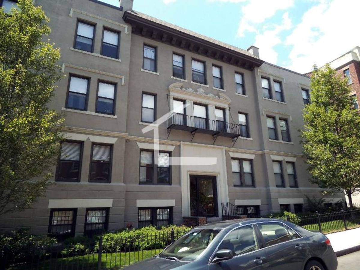 House for rent at 12 Park Vale Ave #4D, Allston, MA 02134
