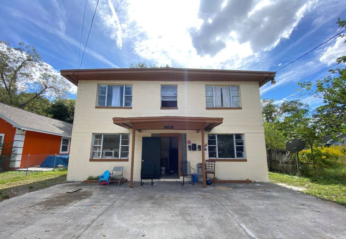 Apartment for rent at 1584 W 31st St, Jacksonville, FL 32209