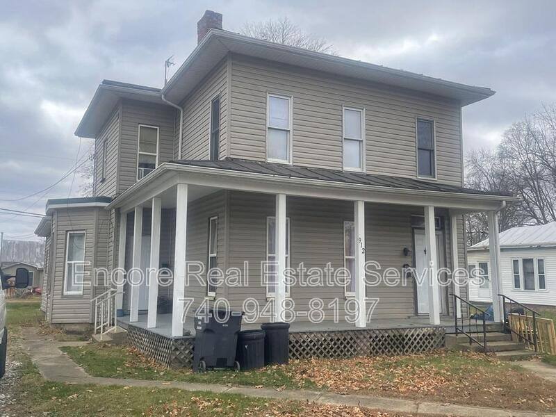 House for rent at 912 W High St, Mount Vernon, OH 43050