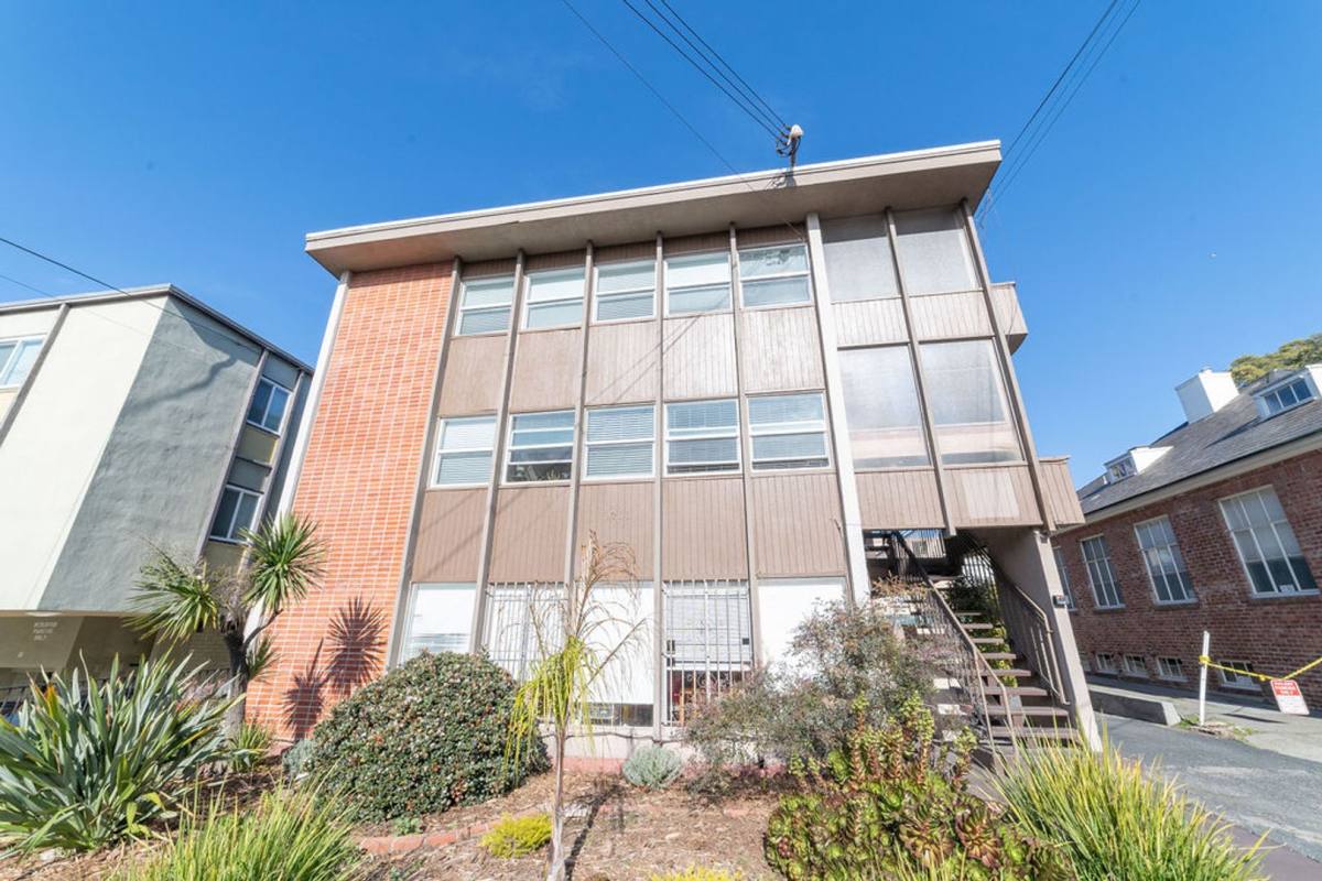 Apartment for rent at 2233 Channing Way, Berkeley, CA 94704