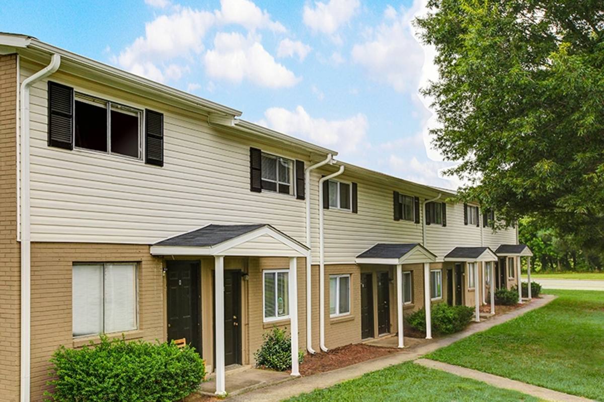 Apartment for rent at 307 Avalon Rd, Greensboro, NC 27401