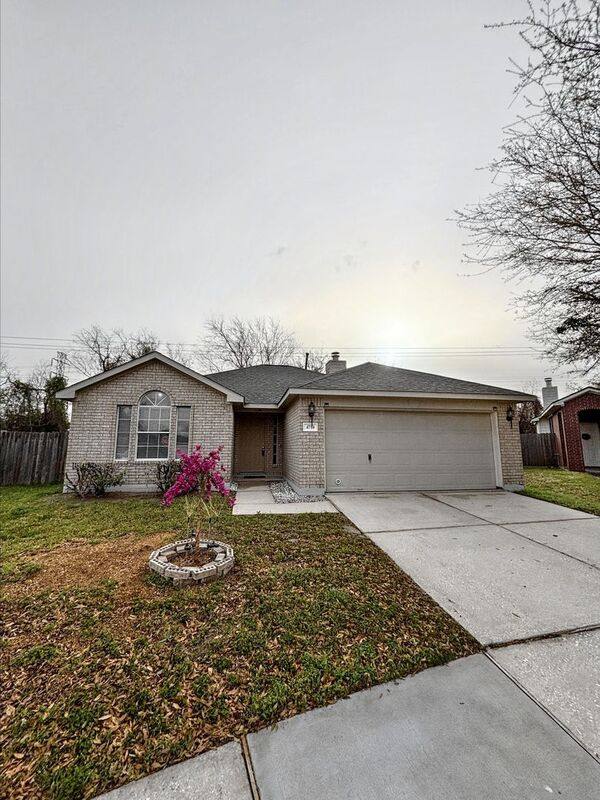 House for rent at 4710 Kiowa Circle, Baytown, TX 77521