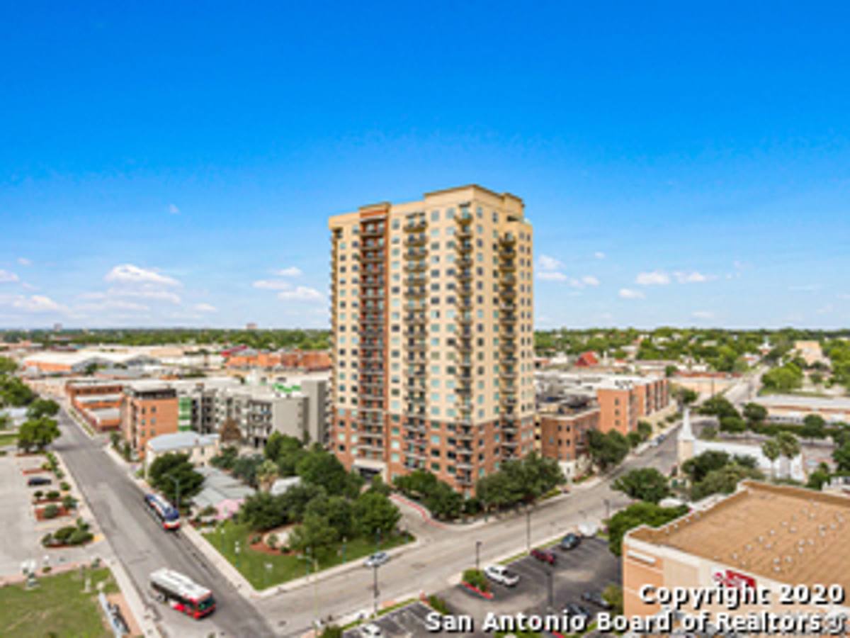 Condo for rent at 215 Center St, San Antonio, TX 78202