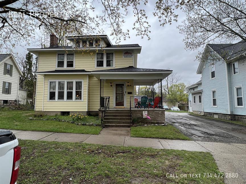 House for rent at 612 Pearl St, Ypsilanti, MI 48197