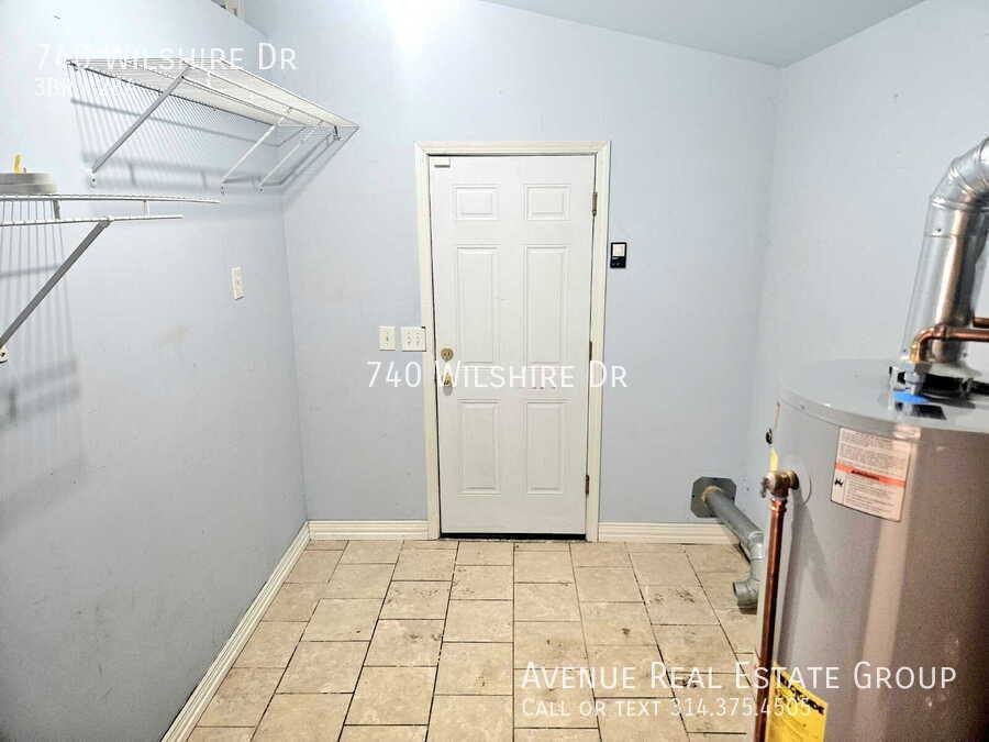 House for rent at 740 Wilshire Dr, Florissant, MO 63033
