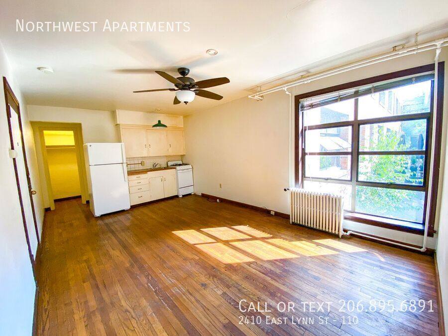 Apartment for rent at 2410 E Lynn St #110, Seattle, WA 98112