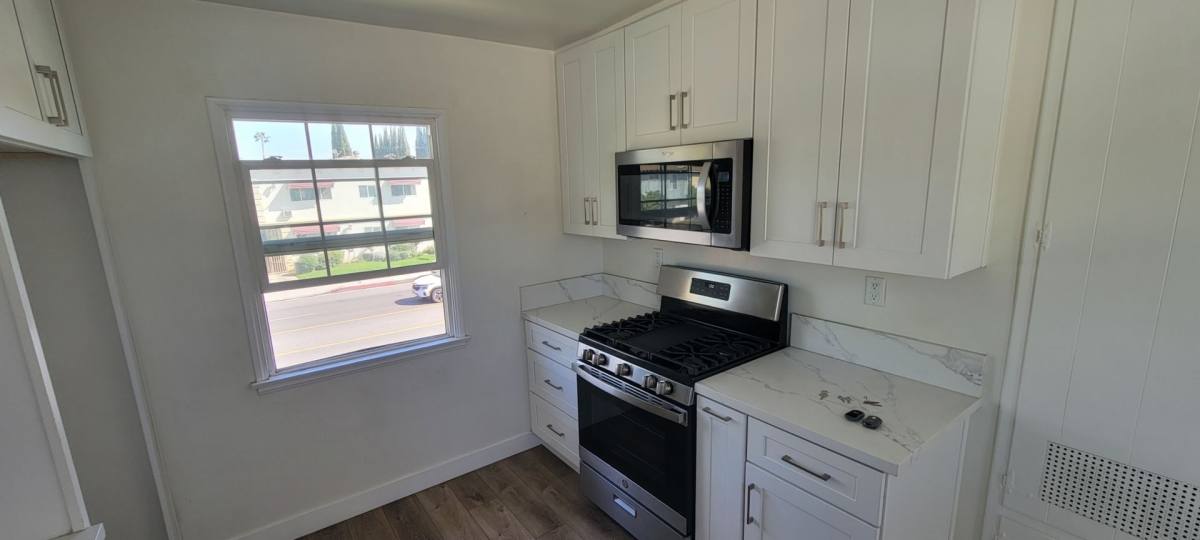 Apartment for rent at 4551 Hazeltine Ave #3, Sherman Oaks, CA 91423