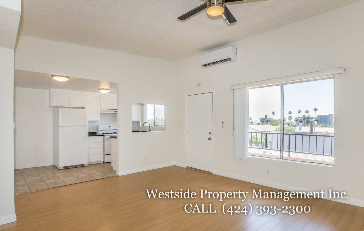 Condo for rent at 1962 Beachwood Dr #302, Los Angeles, CA 90068