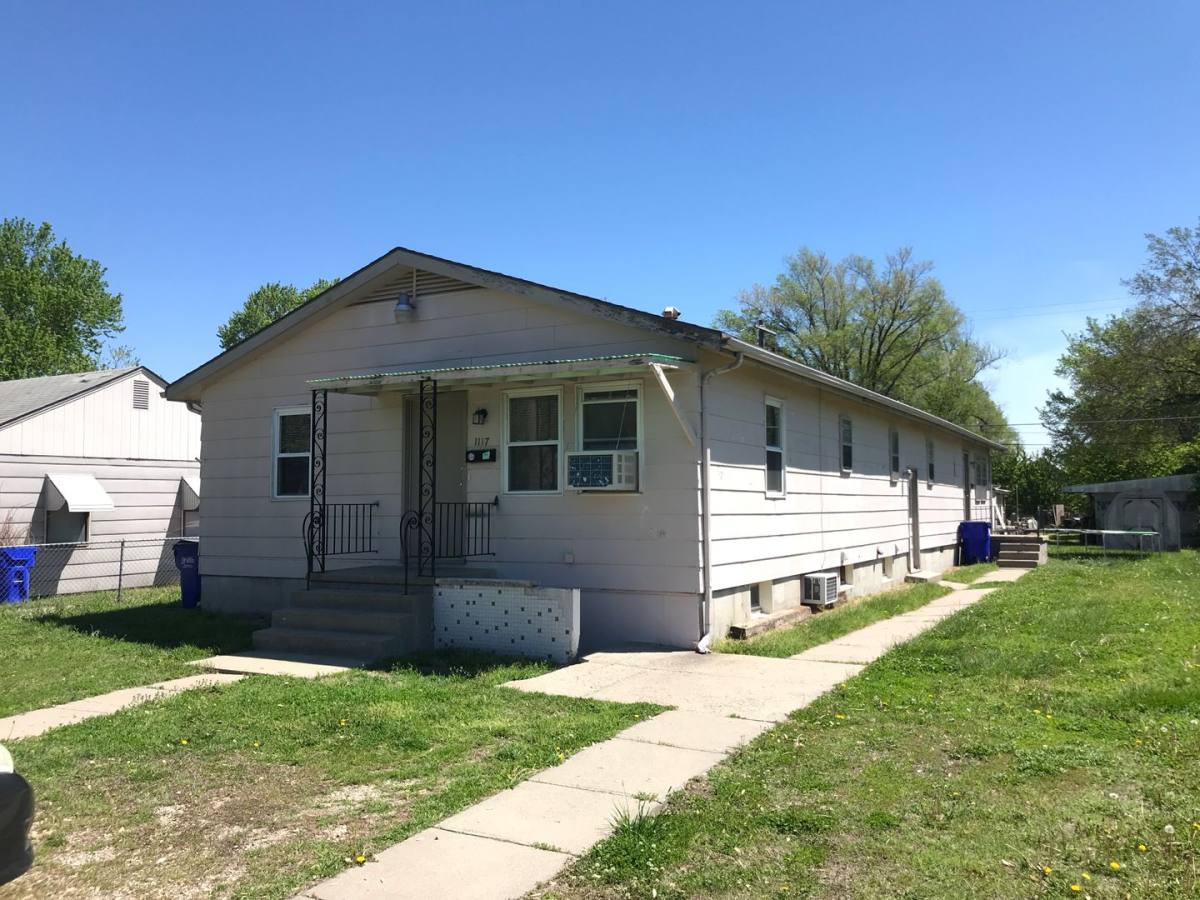 Apartment for rent at 1115-1117 N Eisenhower, Junction City, KS 66441