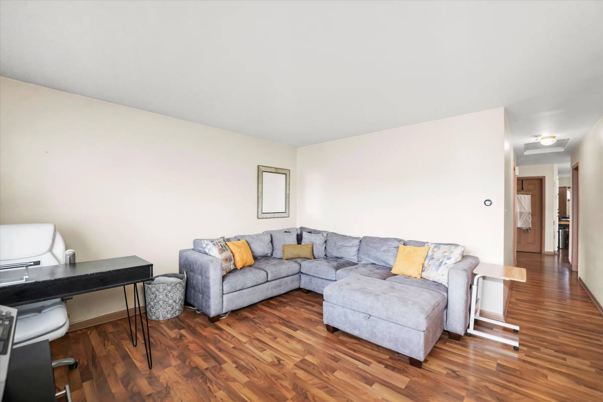 Apartment for rent at 69 E Quincy #2, Riverside, IL 60546