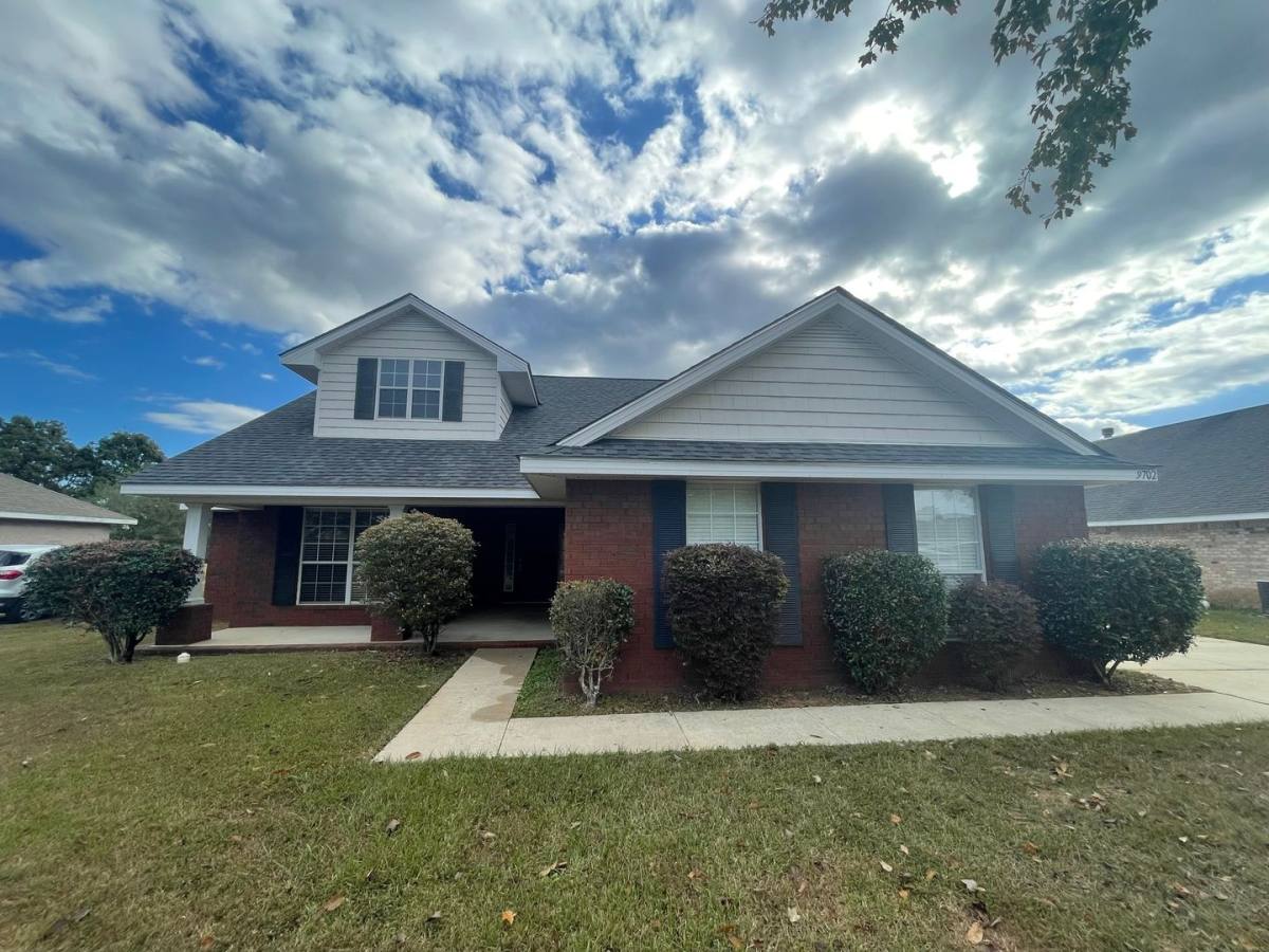 House for rent at 9702 Watkins Dr, Fairhope, AL 36532