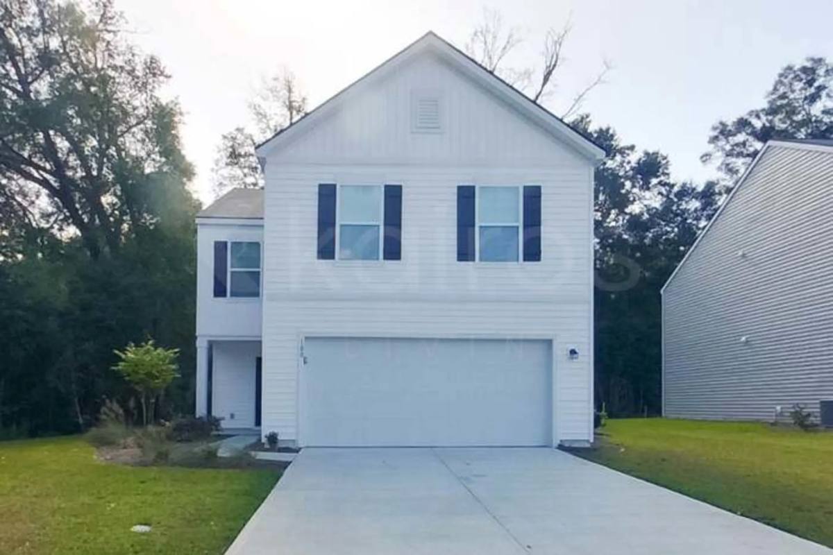 House for rent at 100 Overstreet Way, Springfield, GA 31329