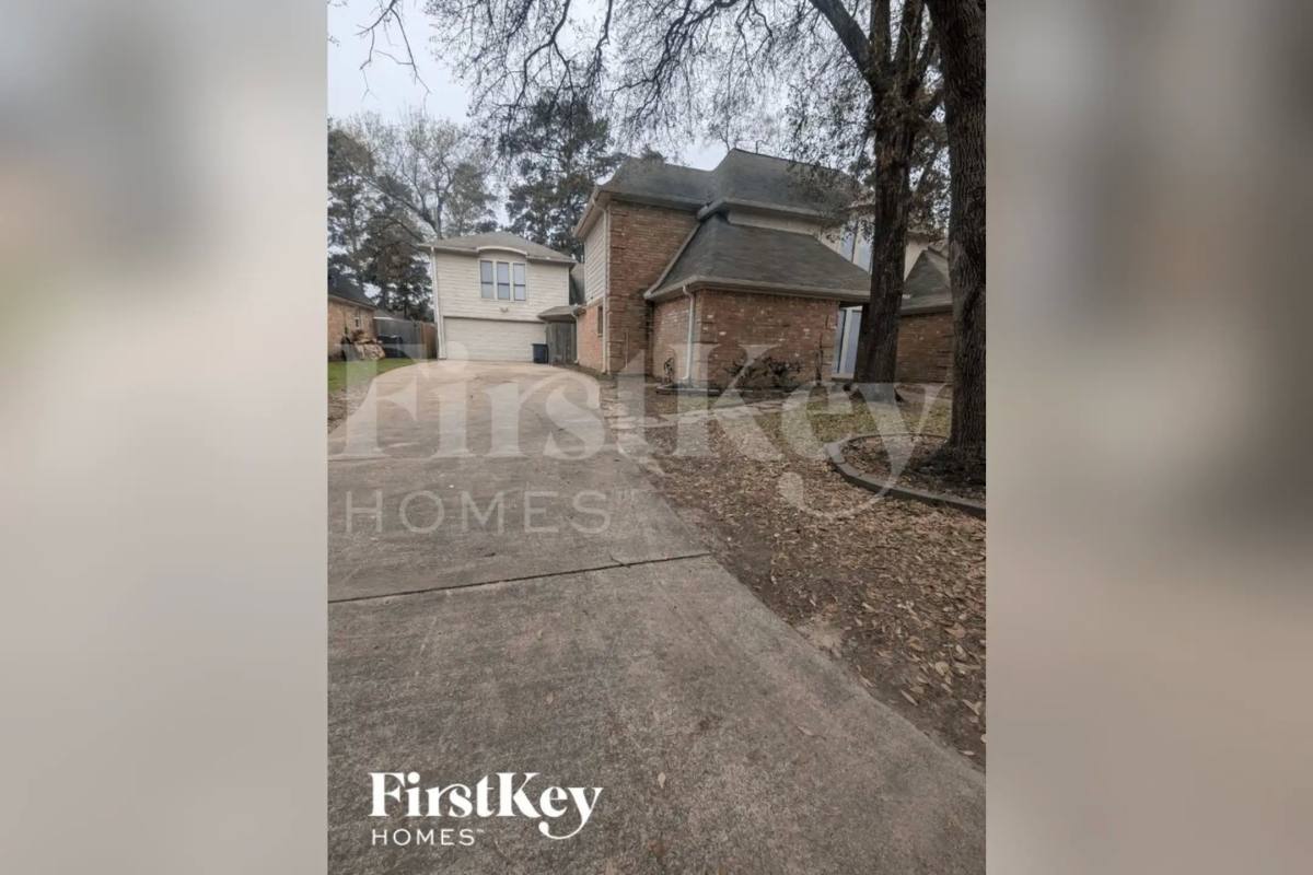 House for rent at 15711 Gilbertyn Dr, Tomball, TX 77377
