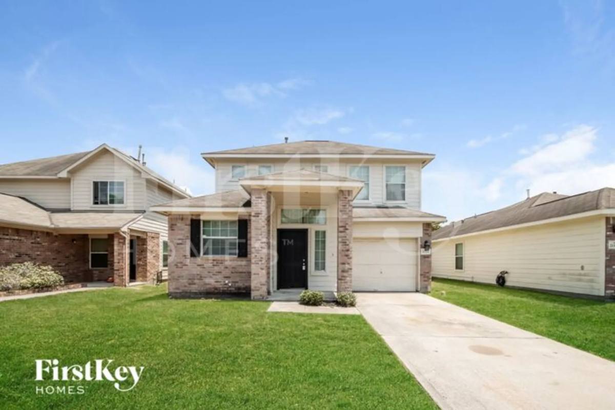 House for rent at 21114 Wortham Oaks Dr, Humble, TX 77338