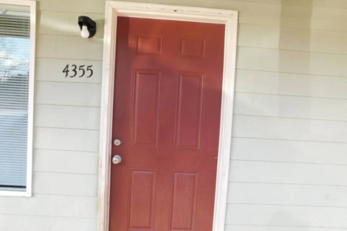 Apartment for rent at 4355 10th Court SE, Salem, OR 97302