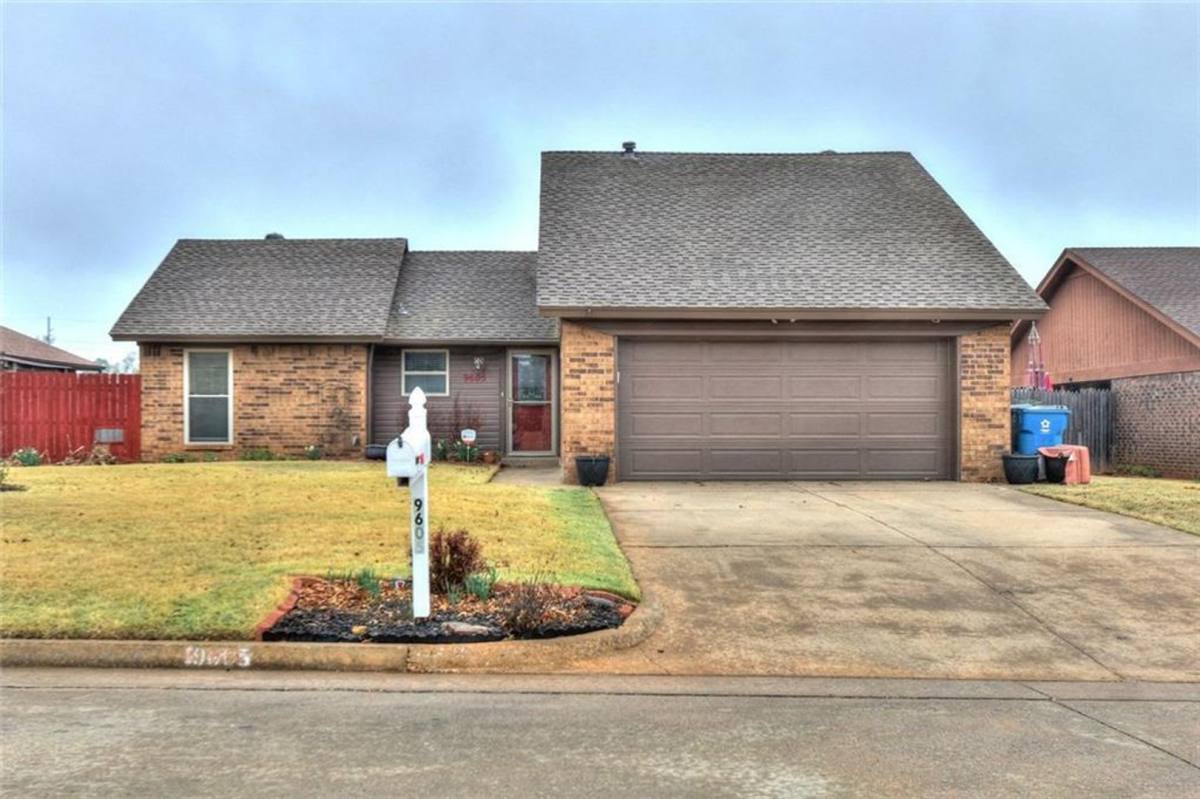House for rent at 9605 Kent Dr, Oklahoma City, OK 73130