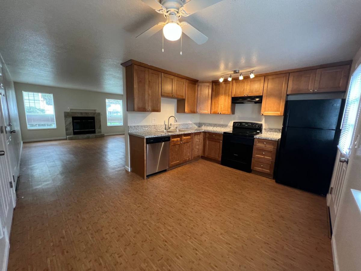 Apartment for rent at 503-565 N Knott St, Canby, OR 97013