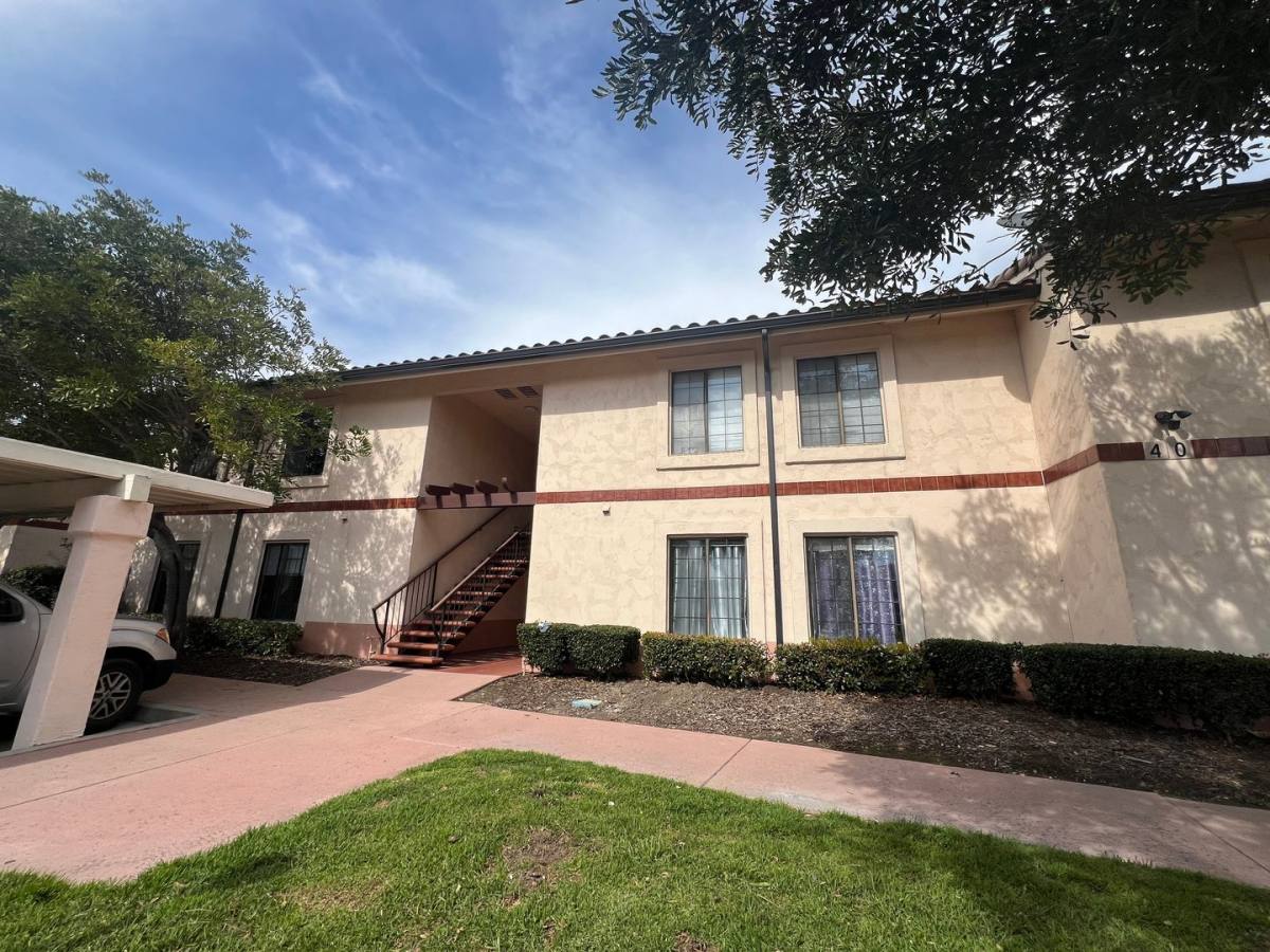 Apartment for rent at 40 S Garden St 40-05, Ventura, CA 93001
