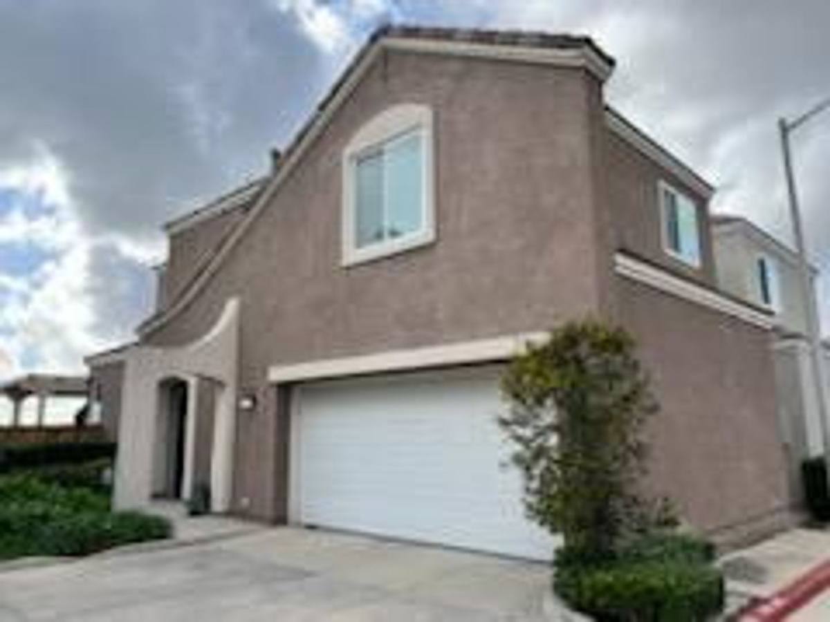 House for rent at 1 Rue Fontaine, Foothill Ranch, CA 92610