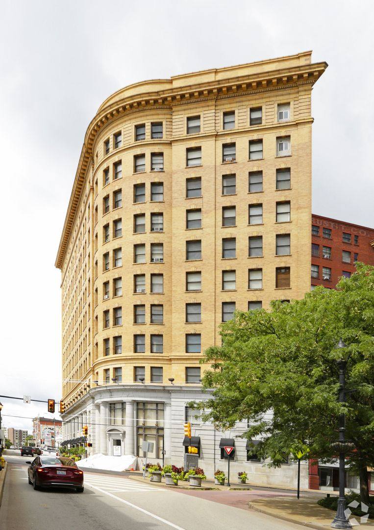 Apartment for rent at 48-52 W Main St, Uniontown, PA 15401