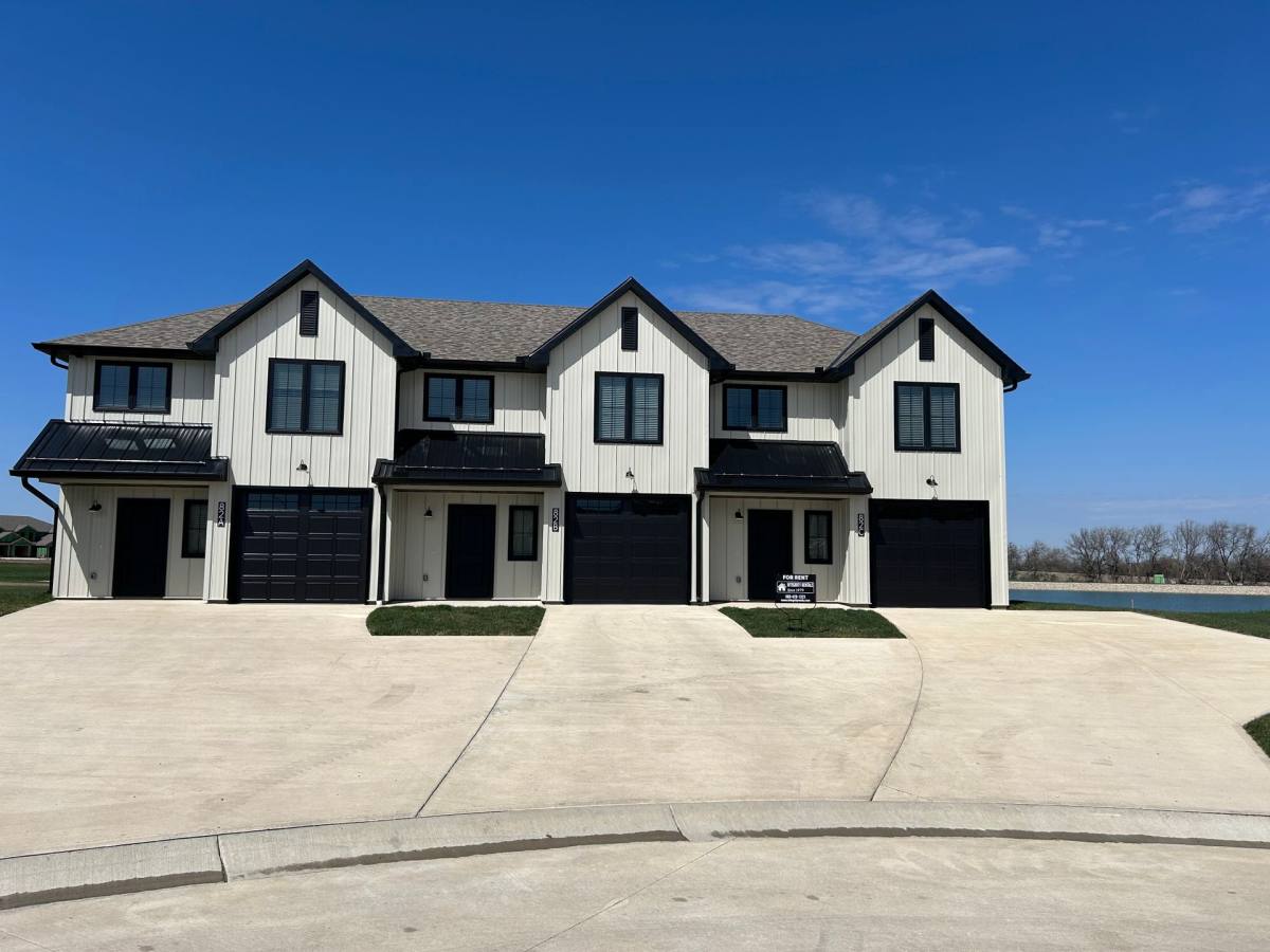 Apartment for rent at 82 SE 381 Rd, Warrensburg, MO 64093