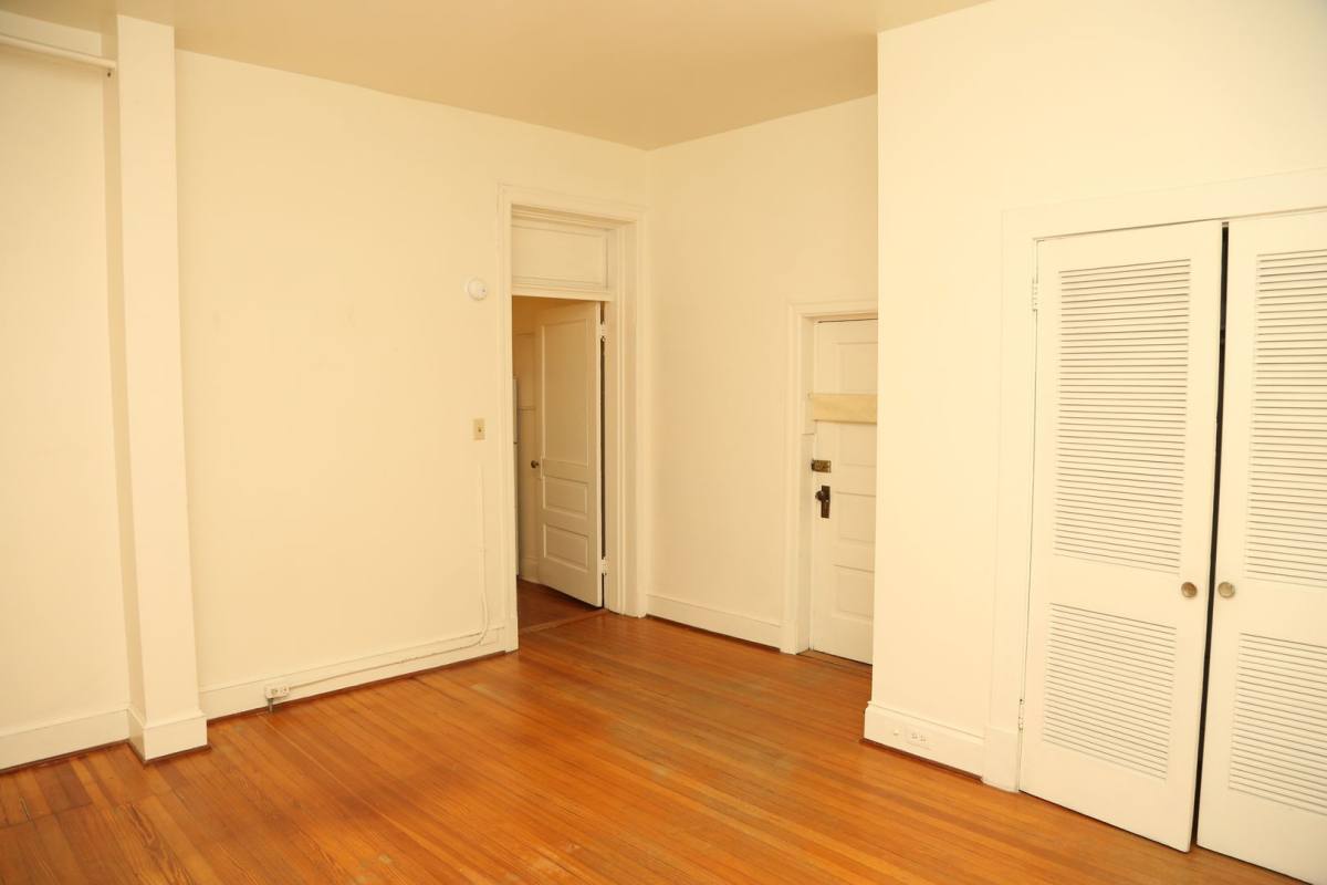 Apartment for rent at 205 W High St, Charlottesville, VA 22902