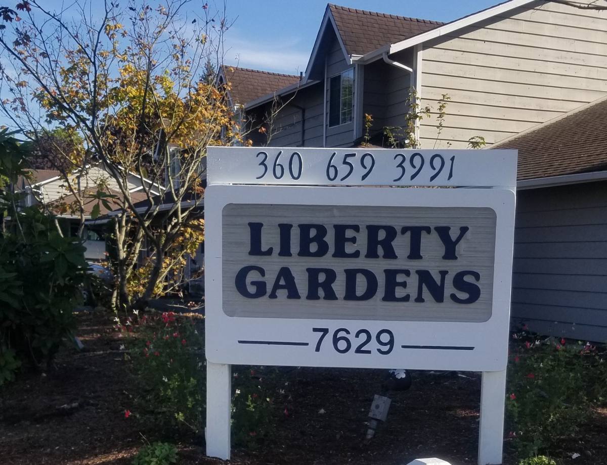 Townhouse for rent at 7629 47th Ave NE, Marysville, WA 98270