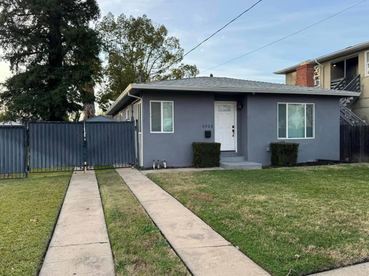 House for rent at 2920 44th St, Sacramento, CA 95817