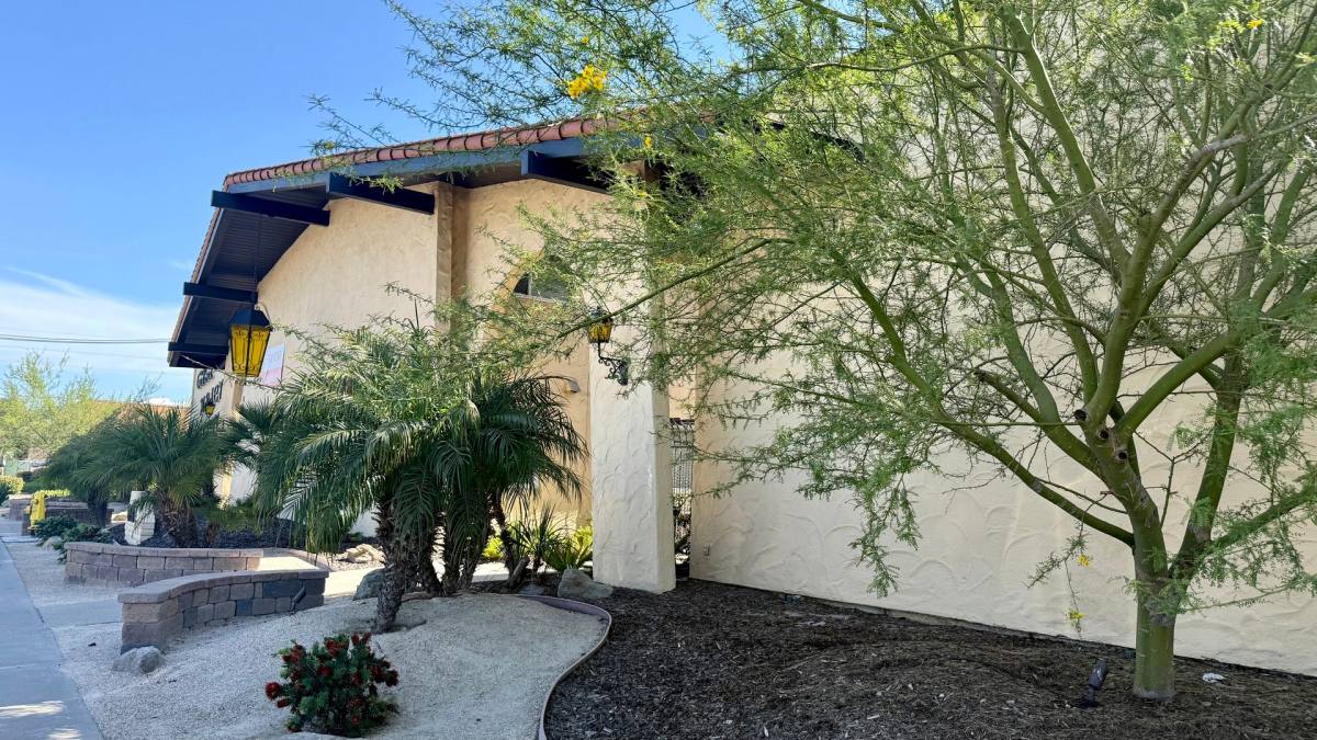 853 Cherrywood Way, El Cajon, CA 92021