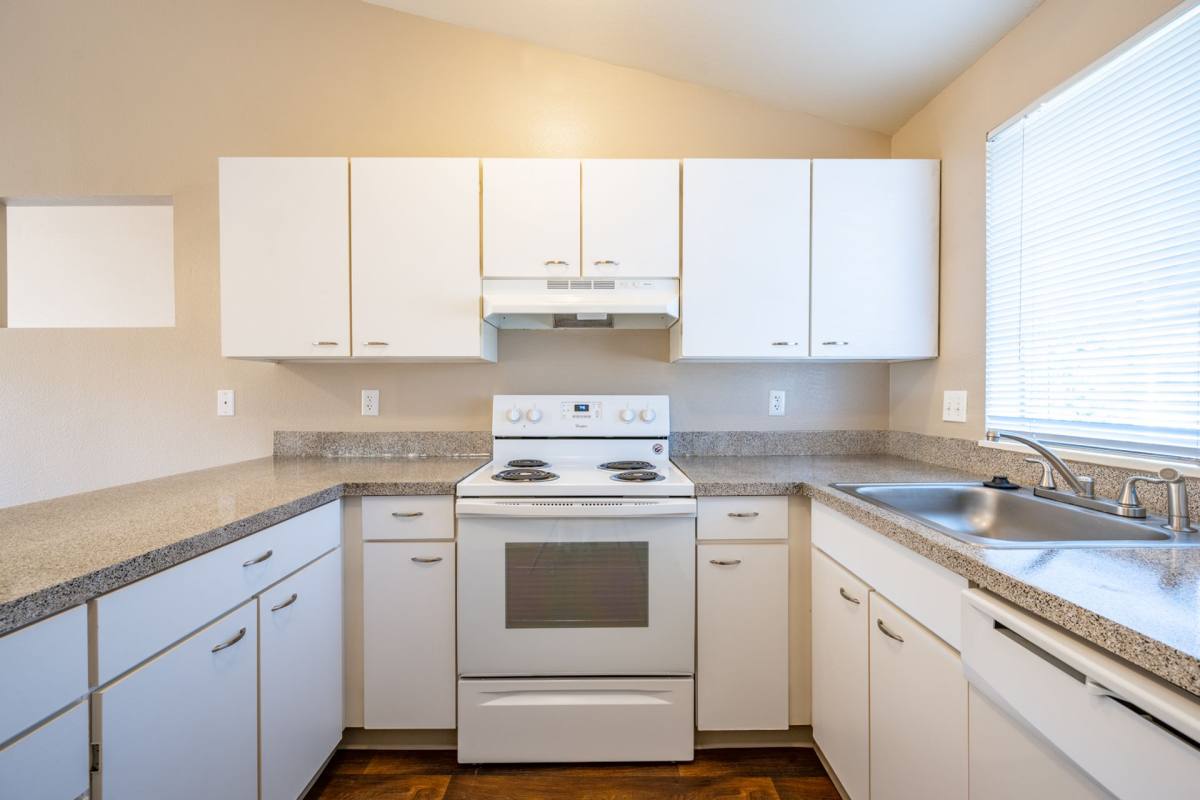 Apartment for rent at 1401 N Springbrook Rd, Newberg, OR 97132